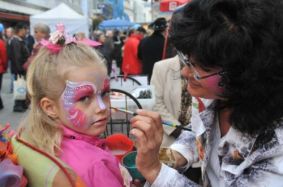 Event Kinderschminken und Luftballon-Modellage beim Rüsselsheimer Straßenfest Riesling-Sonntag