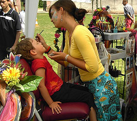 Kinderschminken Sommerfest der Behindertenhilfe Bergstraße