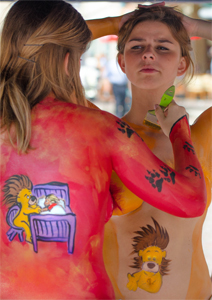 Loewenmut-Wiesbaden-Bodypainting-Livepainting-2