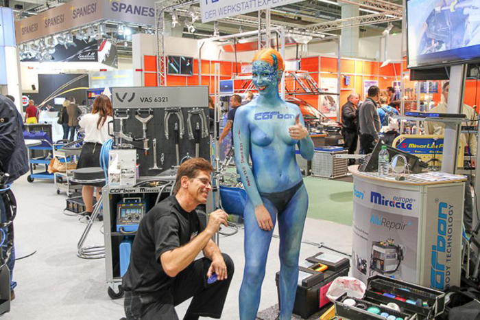 Bodypainting-Automechanica-Frankfurt