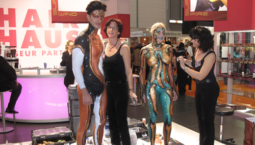 Messe-Bodypainting-Haar-Gold-Duesseldorf-2