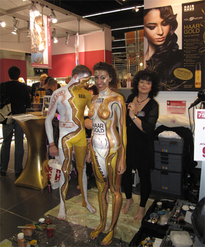 Bodypainting-Hair-Haus-Haar-Gold-1