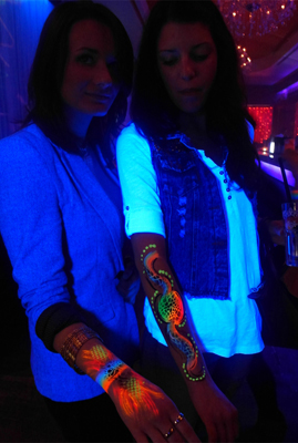 uv-painting-blacklight-schwarzlicht-neonpainting-fluoparty-3..