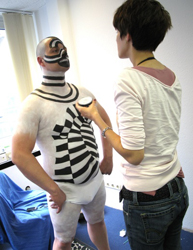 Bodypainting-Seminar-Yvonne-Sascha-schwarz-und-weis