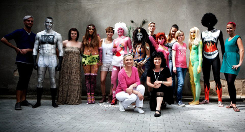 Gruppenbild-2012-Bodypainting-mit-Dotzenten