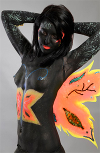 Nadine-Schmetterling-Bodypainting-2