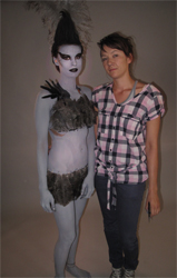 Black-Swan-Bodypainting-1