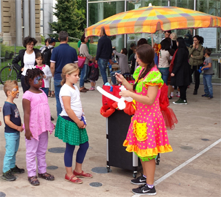 -Luftballon-Clown-Museumsuferfest-Franlfurt-Museum-Kommunikation